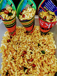 A picture of Sukha bhel.