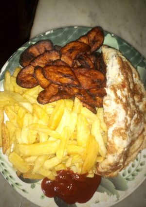 A picture of Irish,plantain n egg.