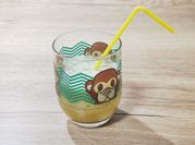 Una foto de agua de pepino