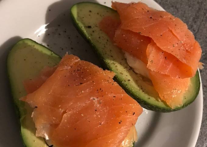 #ketodietrecipe Avocado dengan Smoked salmon