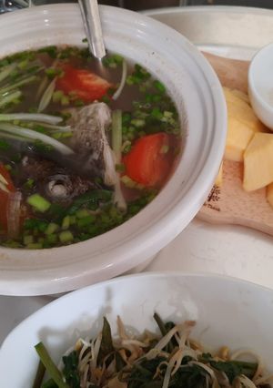 Hình của món Canh cá dìa thả chua.