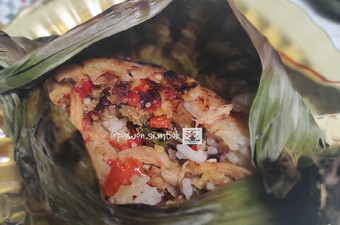 Anti Ribet, Memasak Nasi bakar ayam suir kemangi pedas menggoda pawon si mbok Irit Anti Gagal