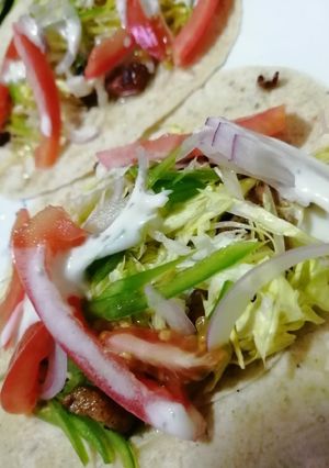 Una foto de Burrito mediterráneo
