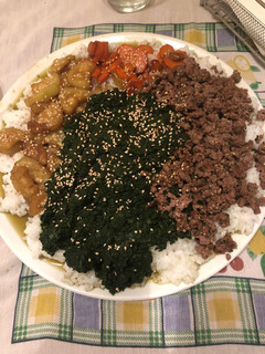 Una foto de 62. Bibimbap (principal carne)