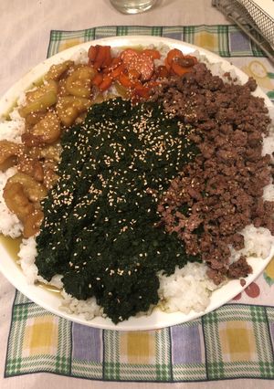 Una foto de 62. Bibimbap (principal carne)