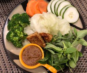 Mudah Cepat Memasak Pecel sayur+tempe Gurih Mantul Mudah Cepat Memasak Pecel sayur+tempe Gurih Mantul
