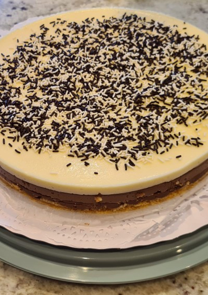 Una foto de Tarta tres chocolates