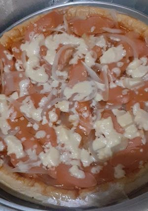 Foto resep Pizza cheese sausage bombay