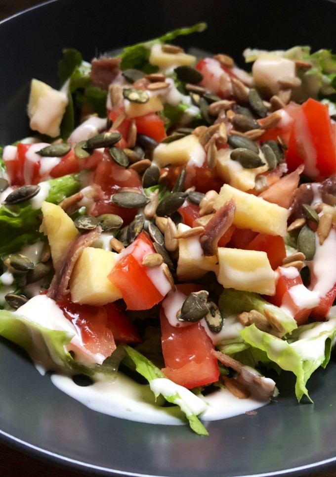 Una foto de Ensalada con anchoas 🥗