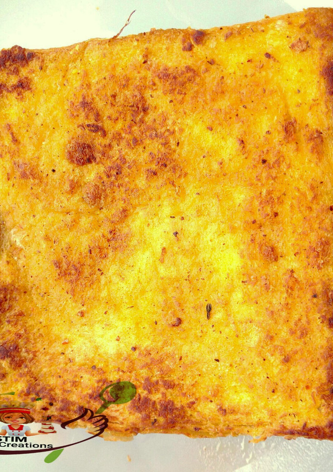 A picture of Tumeric toast bread.