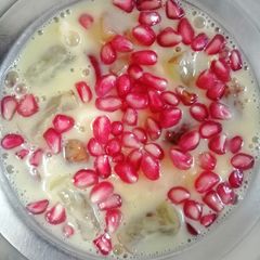 A picture of Fruit salad.