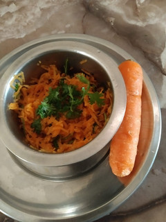 கேரட் துருவல் செய்முறை முக்கிய புகைப்படம்