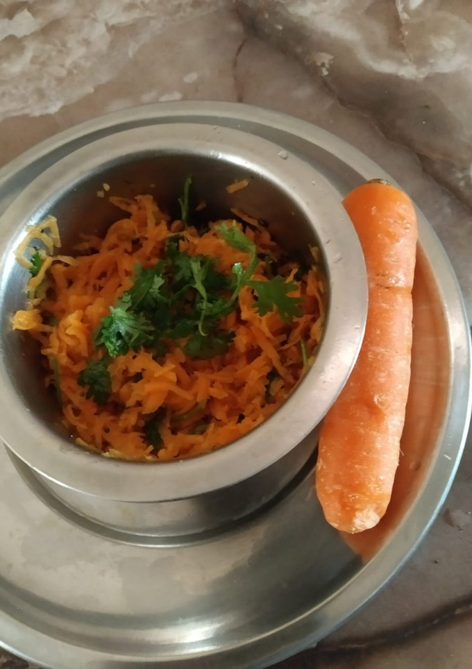 கேரட் துருவல் செய்முறை முக்கிய புகைப்படம்