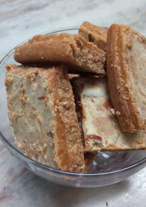 A picture of Besan ki barfi.