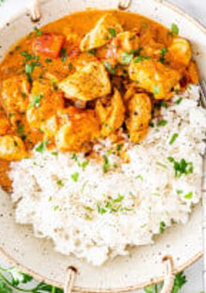 A picture of Coconut Chicken Curry.