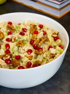 A picture of Crunchy Chicken & Apple Salad.