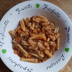 A picture of Pasta and lentils.