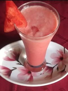 वोटर मेलन कूलर (watermelon cooler recipe in Hindi) रेसिपी मुख्य फोटो