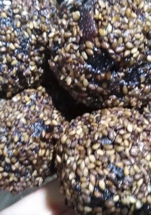 عکسی از دستور توپک خرمایی کنجدی