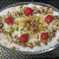 A picture of Apple & walnuts pudding.