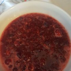 Peach schnapps cranberry sauce A picture of Peach schnapps cranberry sauce.