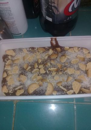 Una foto de Postre de crema de vainilla y chocolate con edulcorante líquido