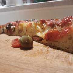 Foto di Focaccia Pugliese incastonata di Würstel