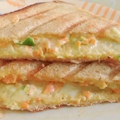 A picture of Cheesy Sandwich.