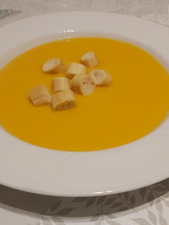 Una foto de Crema de calabaza y zanahoria