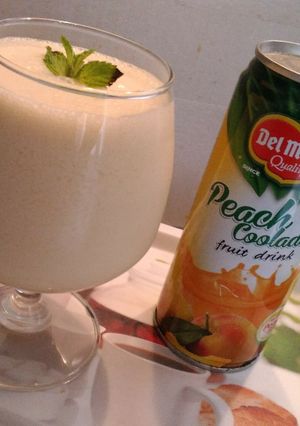 A picture of Dj's Peach Coolada Shake.