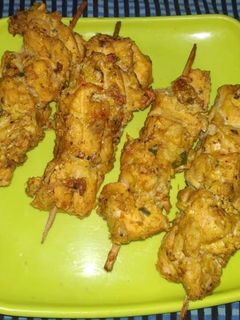 চিকেন চীজি কাঠি কাবাব (chicken cheesy kabab recipe in Bengali) রেসিপির প্রধান ছবি