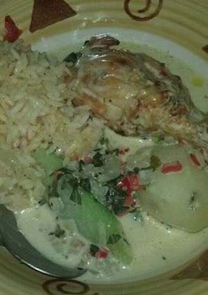 Una foto de Pollo en crema