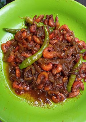 ছোট চিংড়ি ভুনা রেসিপির প্রধান ছবি