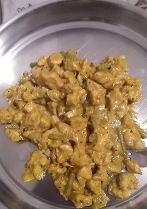A picture of Chicken curry stew.