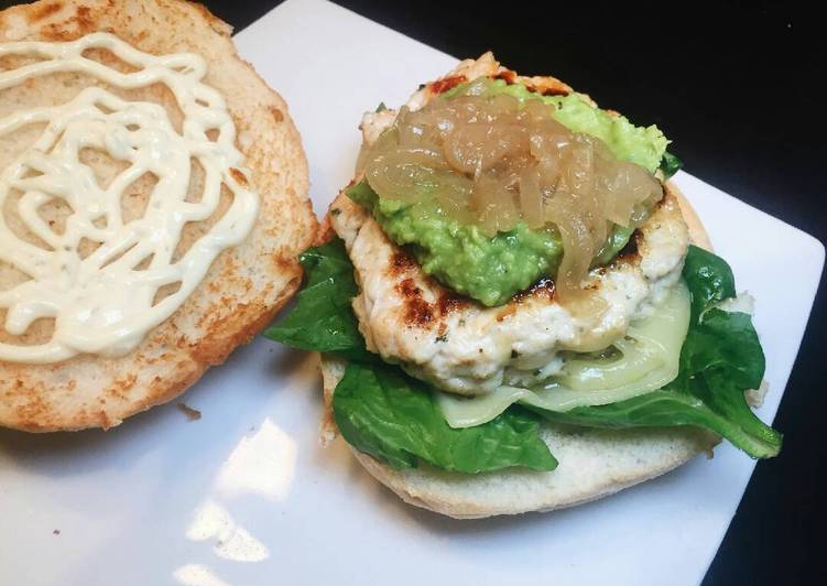 Hamburguesa de pollo y mole