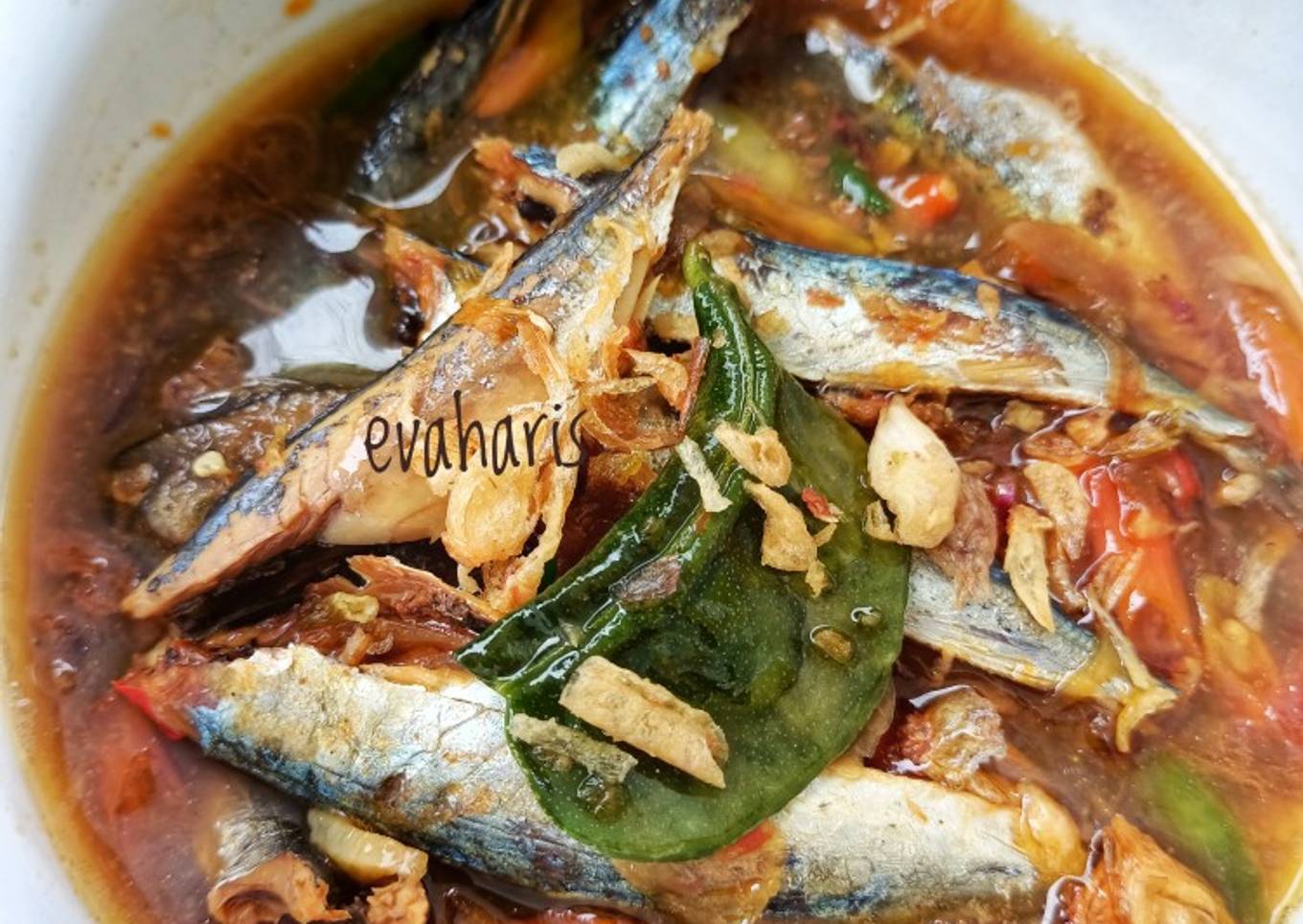 Tumis pedas ikan asin rebus