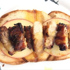 A picture of Baked Pork Belly In Abalone Scallop Sauce.
