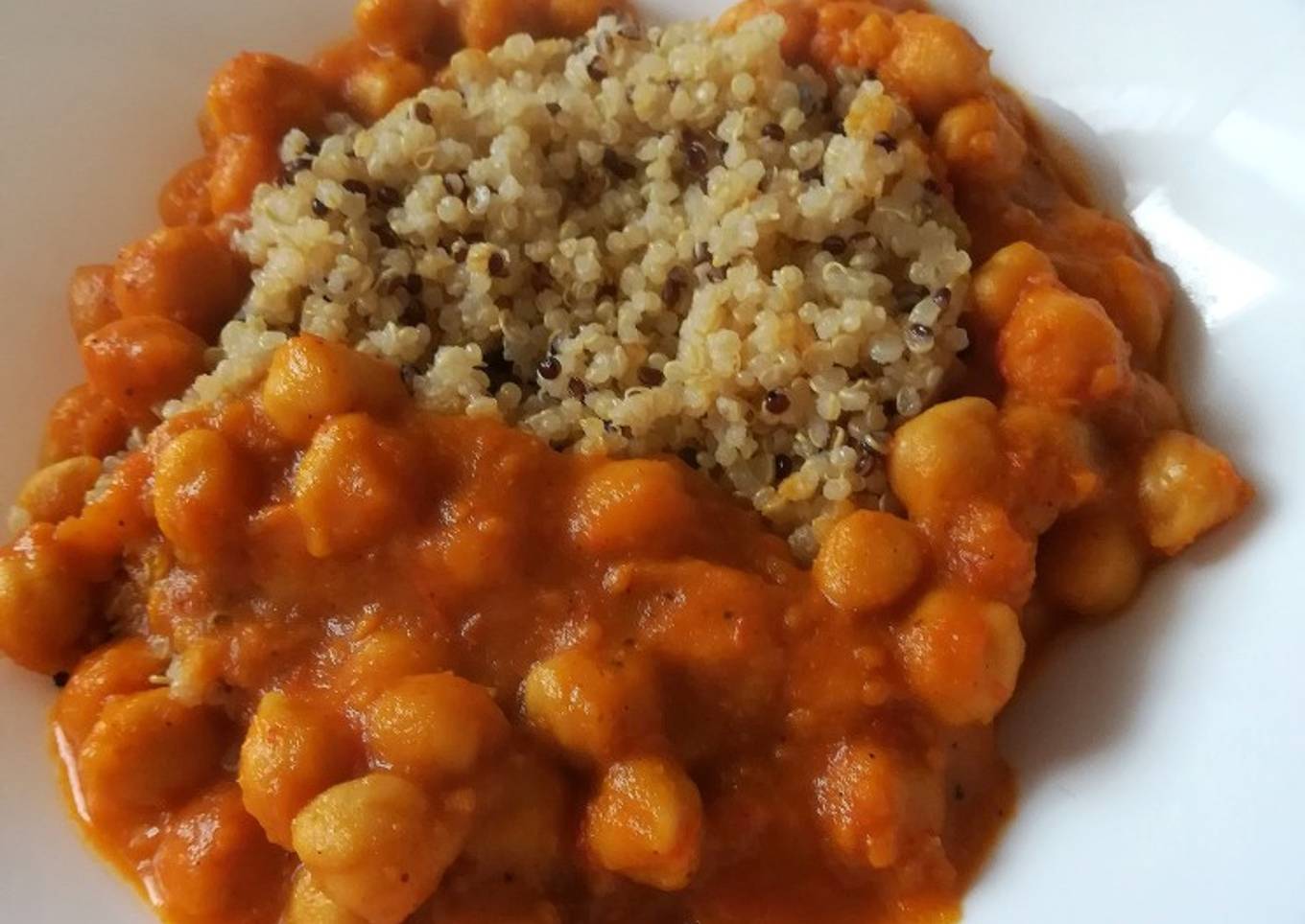 Garbanzos con salsa de curry