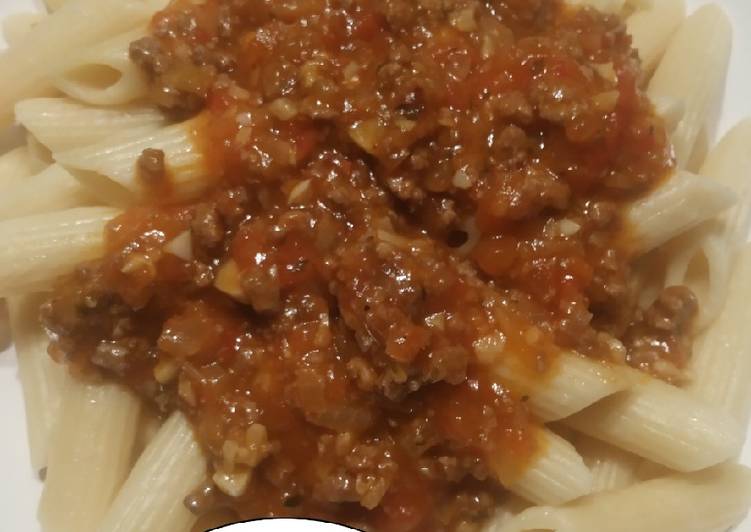 Fusilli Pasta Saus Bolognese