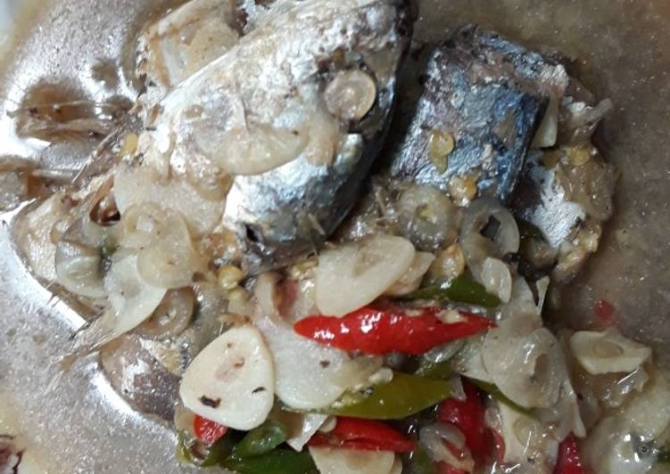 Cara mudah meracik 8. Tim Ikan Asin Peda, Lezat Sekali