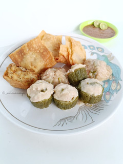 Foto resep Batagor Siomay Ayam Spesial dengan Pare