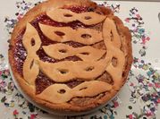 Una foto di crostata fichi