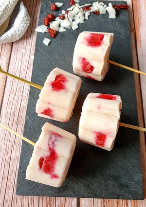 Une photo de Yaourts glacés framboises