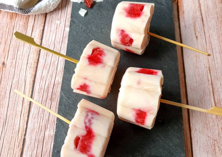 La Délicieuse Recette du Yaourts glacés framboises