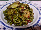 Fideuá de mariscos negra
