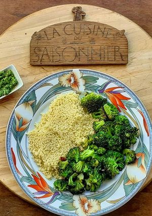 Une photo de Couscous et Brocolis