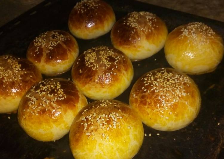 Voici la recette Brioche au four à la maison