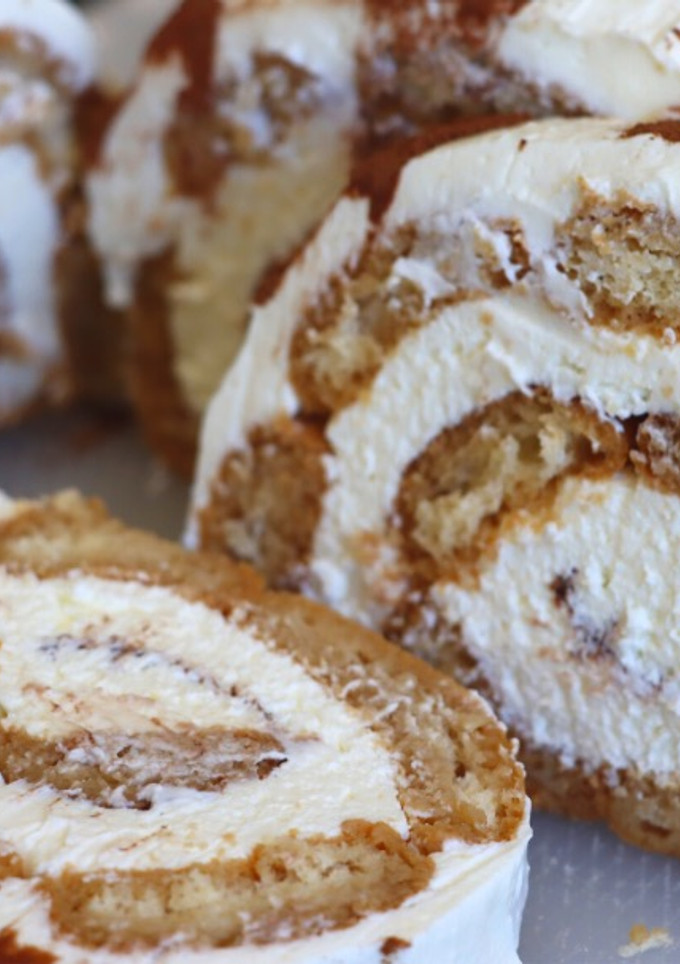 Una foto de Tiramisú fácil sin huevo y sin horno // Tiramisú casero fácil y rápido