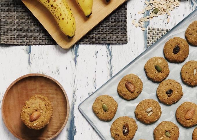 Banana peanut butter muesli soft cookies 🍪