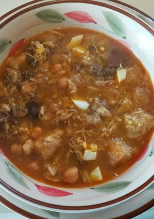 Una foto de Sopa de menudillos de pollo